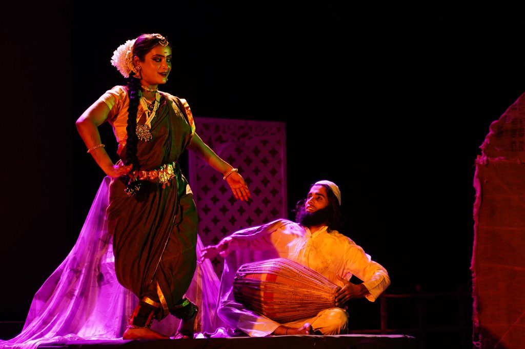 The drama 'Shilar Jinnat' was staged under the direction of Nigel Akkara