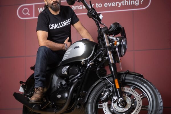 Jawa Yezdi Motorcycles introduces the Striking new Jawa 42 FJ in West Bengal