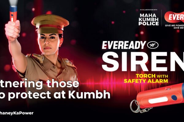 Maha Kumbh Police equipped with Eveready Siren Torches for Effective Crowd Management for a safer Maha Kumbh 2025