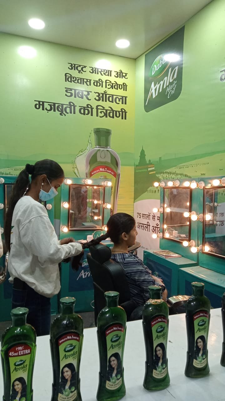 Dabur Amla Celebrates the Strength of Indian Women at Maha Kumbh with 'Mazbooti ki Triveni' Campaign