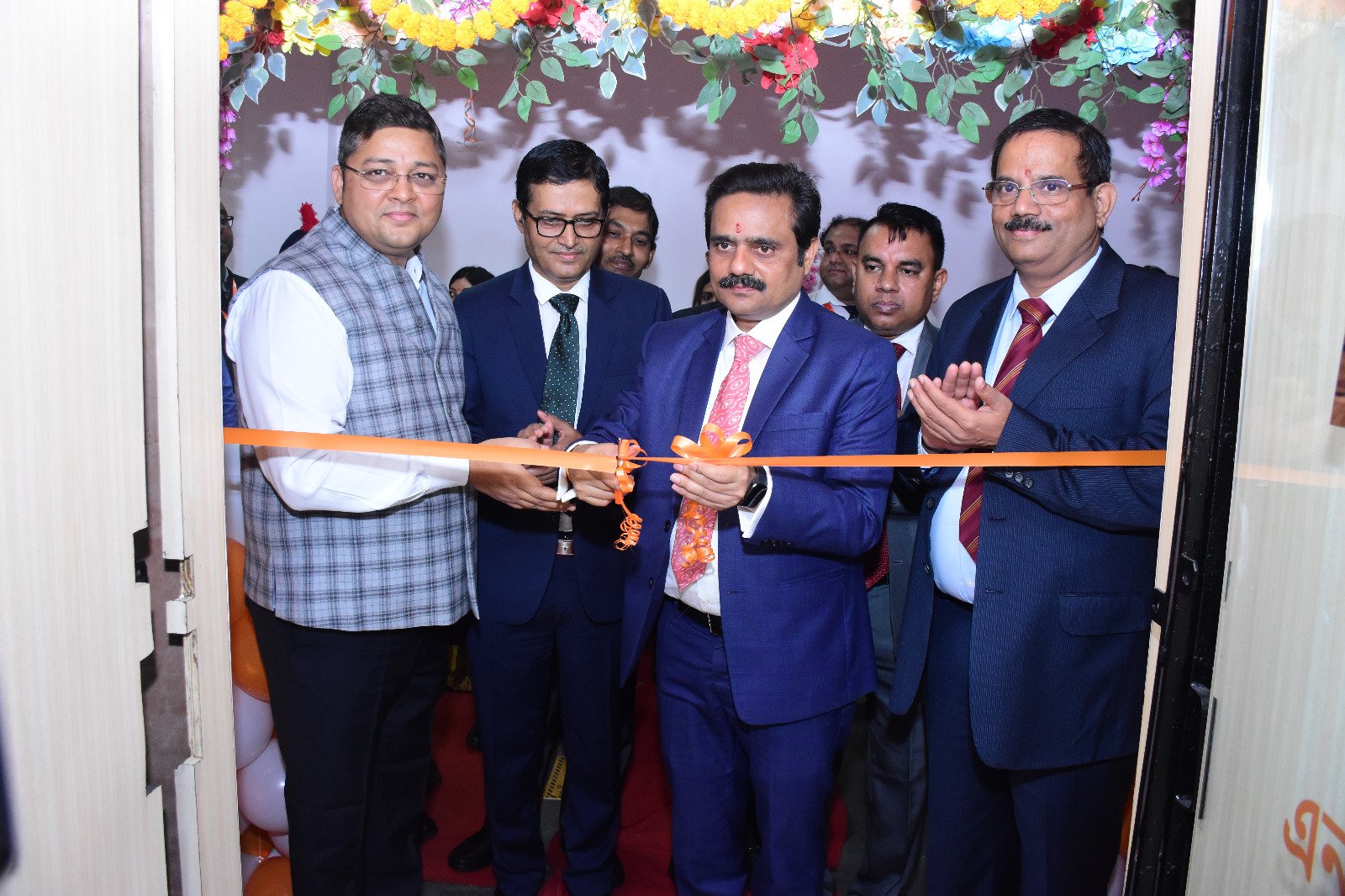 Bank of Baroda Inaugurates Phygital Branch in Kolkata