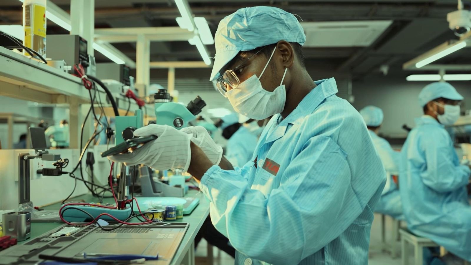 Techflow Unveils High-Capacity Smartphone Refurbishment Facility in India, Championing Sustainability and Retail Empowerment