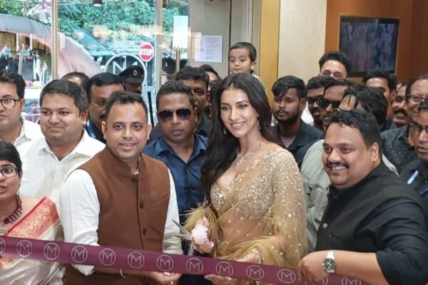 Malabar Gold & Diamonds Launches New Showroom in Barasat, 4th in West Bengal; Appoints Rukmini Maitra as Brand Ambassador for the State