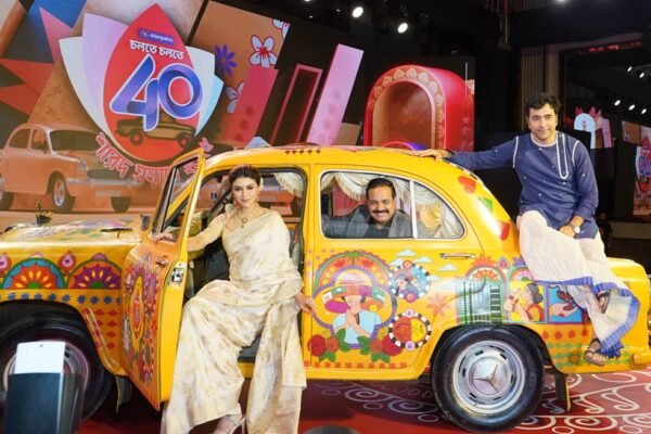 Asian Paints Marks 40 Years of Sharad Shamman with Landmark Yellow Taxi Project in Kolkata