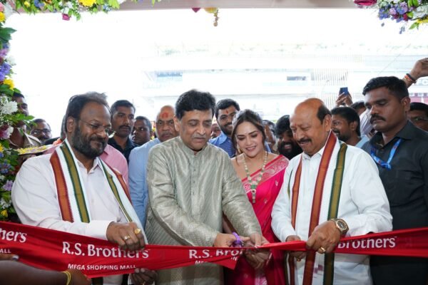 RSB Retail opens R.S. Brothers showroom in Nanded, Maharashtra RSB Retail opens R.S. Brothers showroom in Nanded, Maharashtra