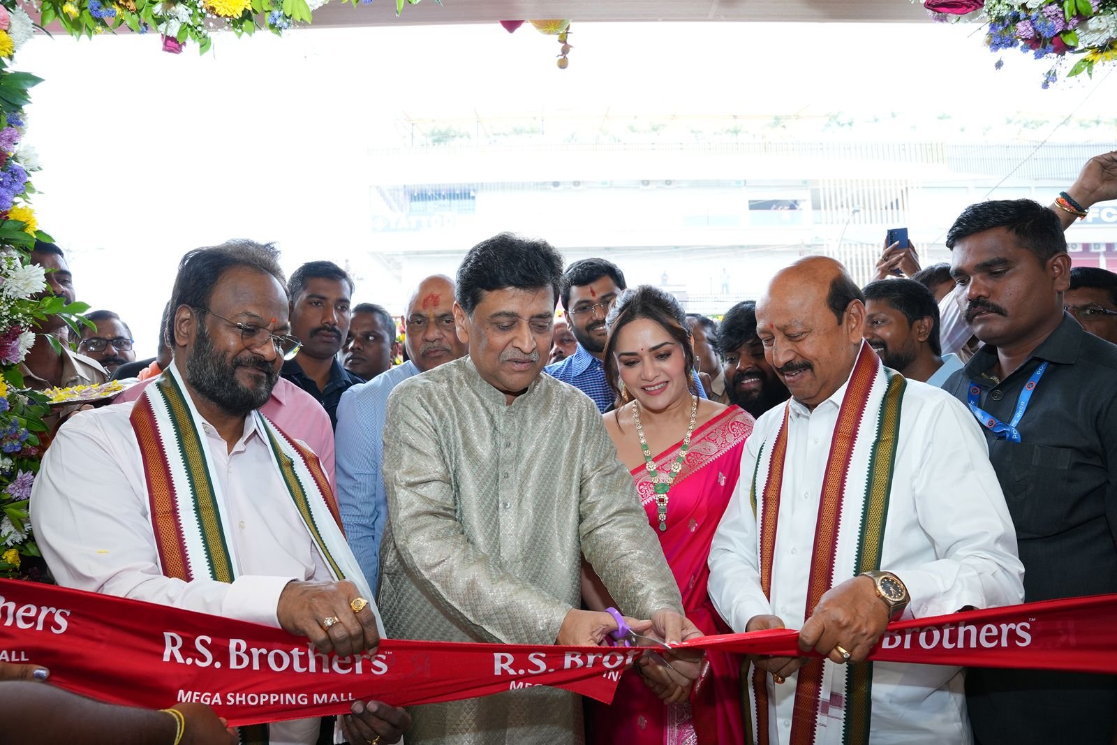 RSB Retail opens R.S. Brothers showroom in Nanded, Maharashtra