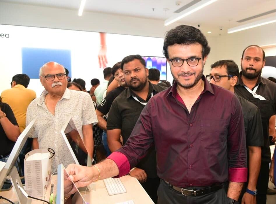 Sourav Ganguly inaugurates iTech’s Apple Premium Partner Store in Kolkata