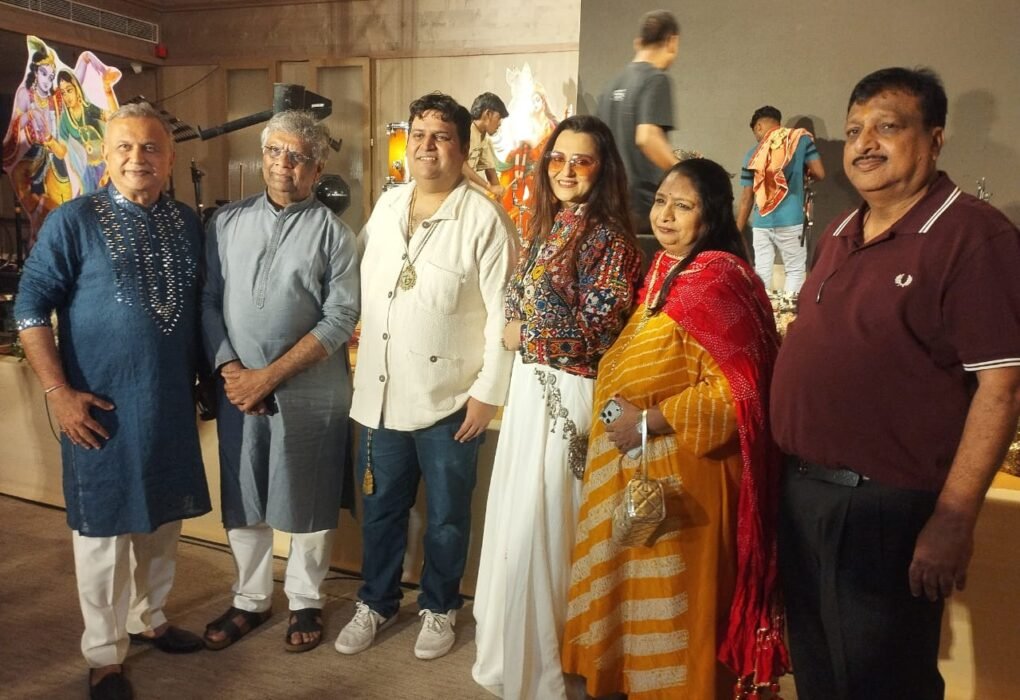 Hindusthan Club Marks Janmashtami with Soulful Bhajan Evening Featuring Mumbai’s Bhajan Jamming Group